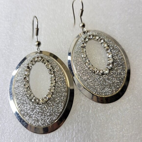 Silvery Tone Fashion Earrings - Picture 3 of 9